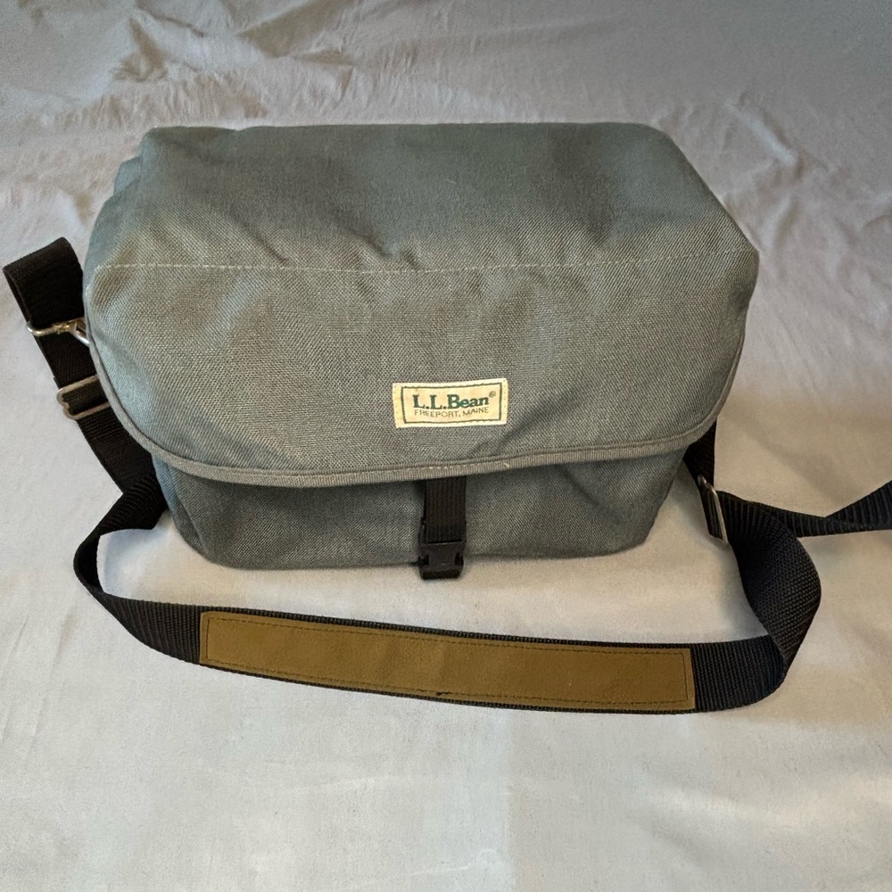 Vintage Ll Bean Freeport Maine USA Camera Shoulder Bag Nylon Carrying Case